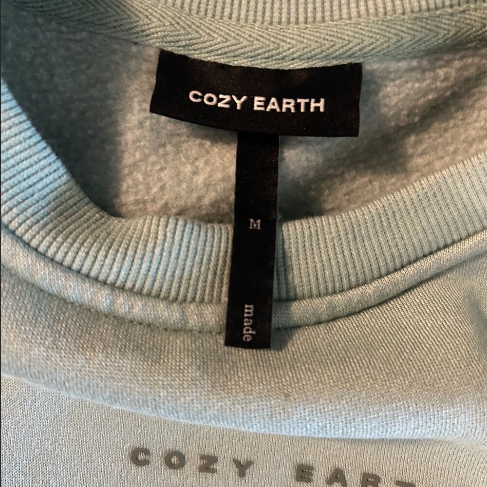 Cozy Earth City Scape Sweatshirt Size M - Picture 4 of 7
